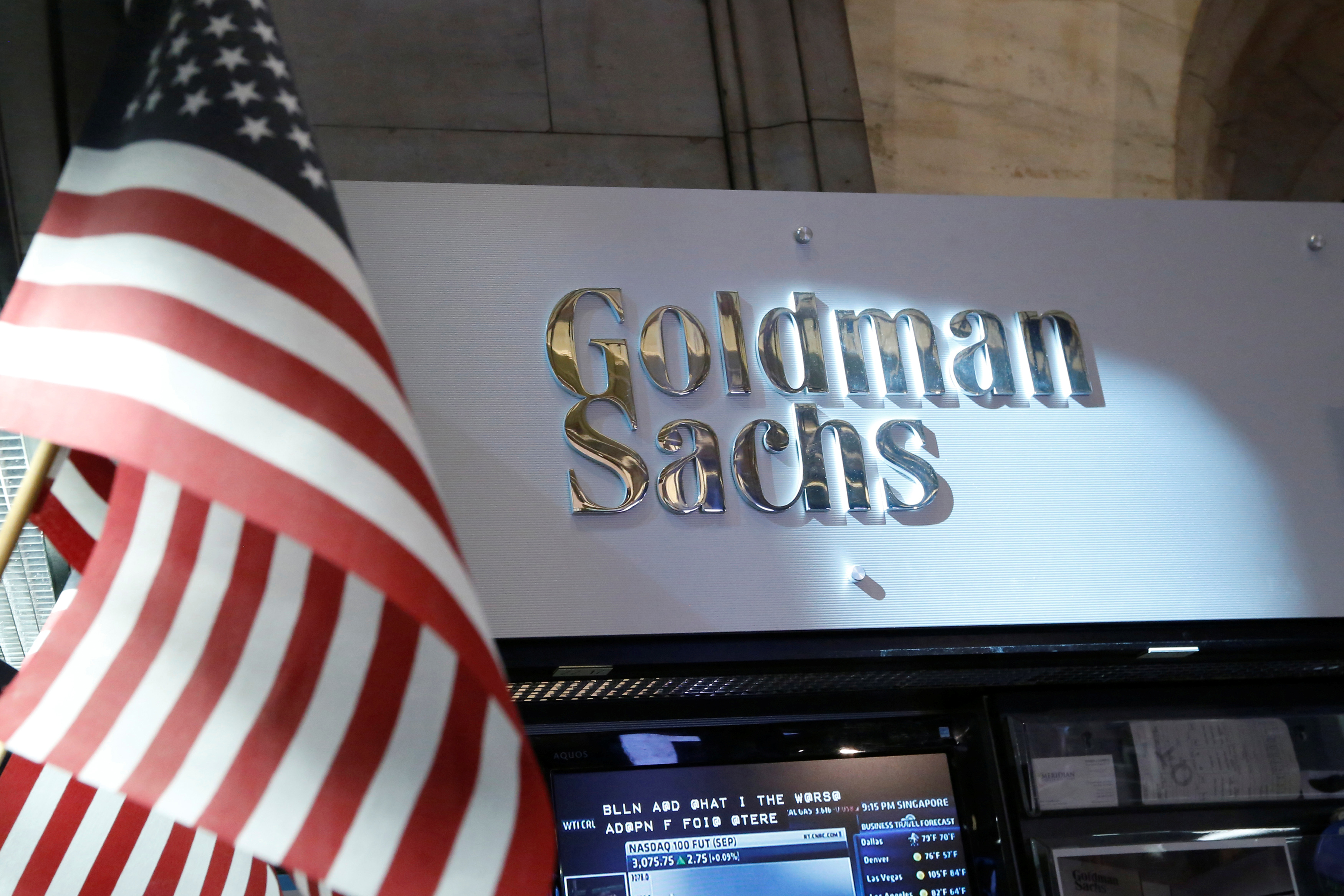 Goldman: Thị trường dầu lo lắng vô cớ